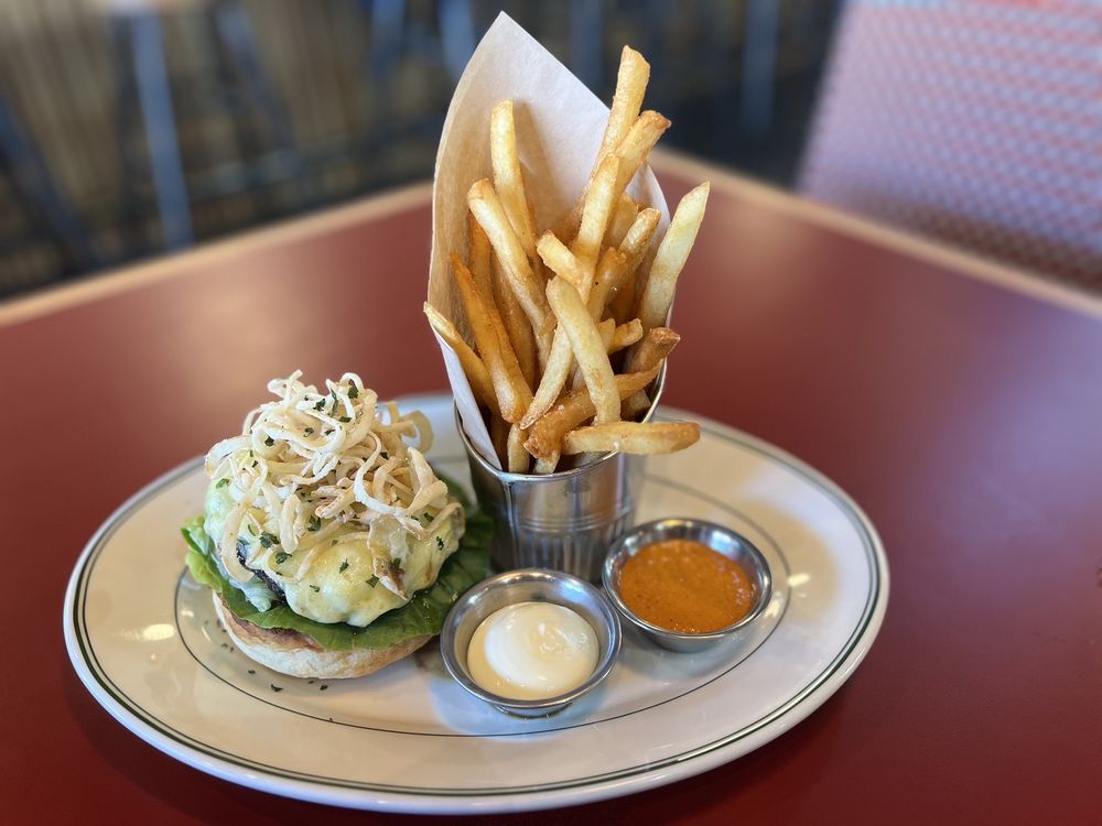 TOWNES RESTAURANT & BAR Updated June 2024 211 Photos & 145 Reviews