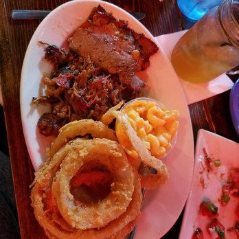 Barbecue And Bourbon - Brisket, pulled pork, mac and cheese (sooooo creamy) and onion rings - Barbeque Near Me - Speedway, Indiana