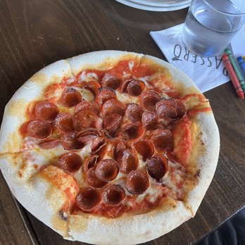 Passero - Kids pizza... She liked it. I thought it was under cooked - Italian Near Me - Arlington Heights, Illinois