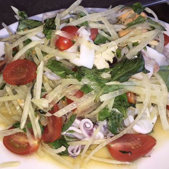 Lan Pan Asian Cafe - Green Papaya Salad - Pan Asian Near Me - Miami, Florida