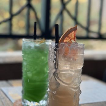 Barrio - Paloma and spicy mango margarita - Cocktail Bars Near Me - West Palm Beach, Florida Barrio - Paloma and spicy mango margarita - Cocktail Bars Near Me - West Palm Beach, Florida