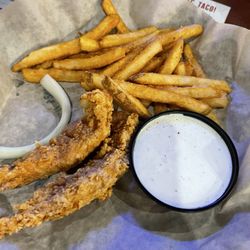 WINGERS Restaurant - Chicken fingers kids meal