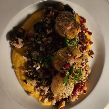 Dorothea - Fine Greek - Sea scallops over mashed squash with pomegranate, mango and Mediterranean rice. - Greek Near Me - Albuquerque, New Mexico