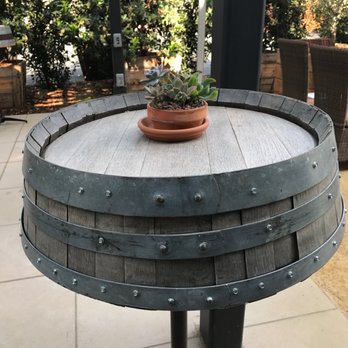 Davies Vineyards - Wine Tasting Room Near Me - Saint Helena, California