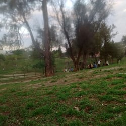 Brujas - plaza - pabellón