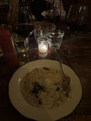 Vin Sur Vingt Wine Bar - DC by null