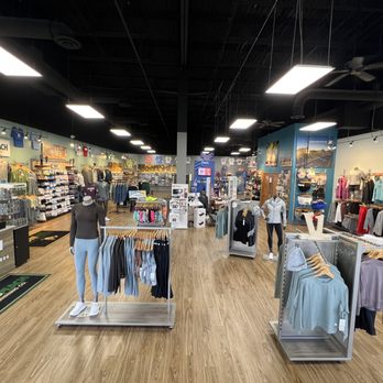 Big Peach Running - Big Peach Running Co East Cobb - Marietta - Shoe Stores Near Me - Marietta, Georgia