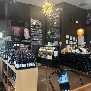 Crema & Vine - Decor - Wine Bars Near Me - Danville, Virginia
