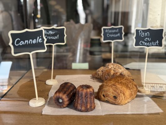 Birdies & Lattes by null