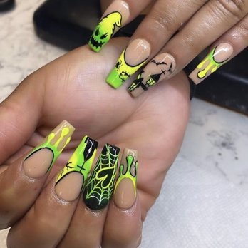 Lux Nails Design And Spa - Nail Salons Near Me - Fairfield, California