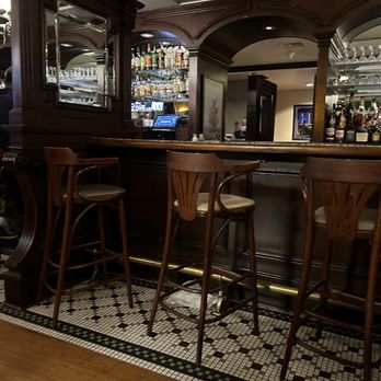 Kitty O'Sheas - Bar area - Irish Near Me - Chicago, Illinois