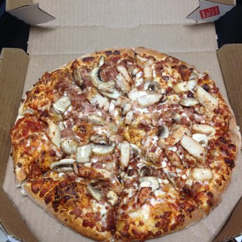 Domino's Pizza - Chicken and Mushrooms and Bacon oh my!...... - Pizza Near Me - Kamloops, British Columbia Domino's Pizza - Chicken and Mushrooms and Bacon oh my!...... - Pizza Near Me - Kamloops, British Columbia