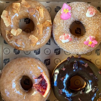 Holey Grail Donuts - Tasting box from 11/08/2020 - Donuts Near Me - Honolulu, Hawaii Holey Grail Donuts - Tasting box from 11/08/2020 - Donuts Near Me - Honolulu, Hawaii
