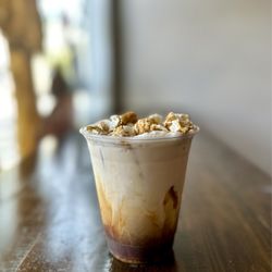 Cafe Luca Belle - Kettle corn latte