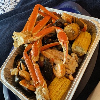 Juicy King Crab Express - 3 clusters of crab legs, a bunch of shrimp and muscles. Surprisingly very good. Took me 3 day to eat this. I'm not a big eater. Cost $60 - Seafood Near Me - Queens, New York Juicy King Crab Express - 3 clusters of crab legs, a bunch of shrimp and muscles. Surprisingly very good. Took me 3 day to eat this. I'm not a big eater. Cost $60 - Seafood Near Me - Queens, New York