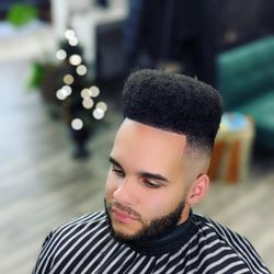 Groom Services - Seamless fading.
