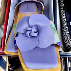DSW Designer Shoe Warehouse - FOUND! Purple Easter "la vie en rose" slides! OuiOui.