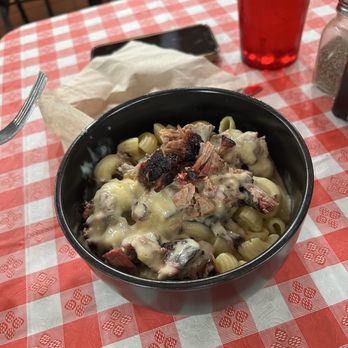 Big Mac's BBQ - Kids brisket mac and cheese. - Barbeque Near Me - Hope, Arkansas