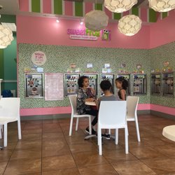 sweetFrog Premium Frozen Yogurt