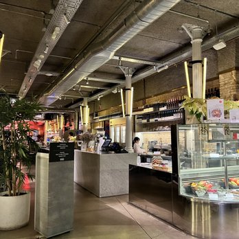 Flax & Kale - Interior/Front - Modern European Near Me - Barcelona, B Flax & Kale - Interior/Front - Modern European Near Me - Barcelona, B