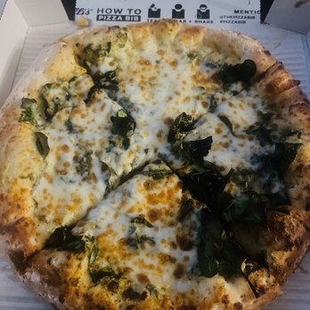 Bozzelli's Italian Deli-Crystal City - 10" White Pizza - Delis Near Me - Arlington, Virginia