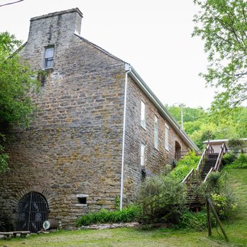 Baker Bird Winery - Wineries Near Me - Augusta, Kentucky