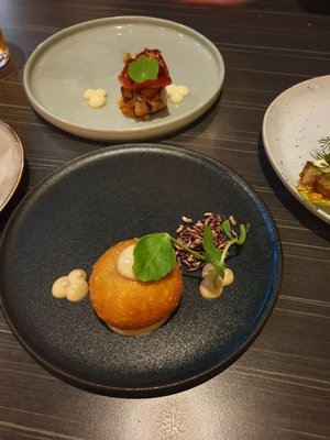 Rogue Bistro by null