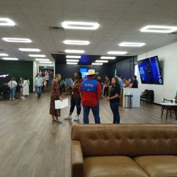 MERCY CULTURE CHURCH - 19 Photos & 10 Reviews - 1701 Oakhurst Scenic Dr ...