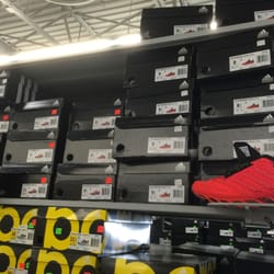 adidas - All of the Springblade boxes are empty