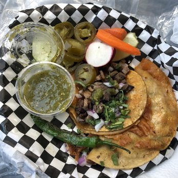 El Sazon Oakland - Quesabirria (4), lengua taco(2.5) - Food Trucks Near Me - Oakland, California El Sazon Oakland - Quesabirria (4), lengua taco(2.5) - Food Trucks Near Me - Oakland, California
