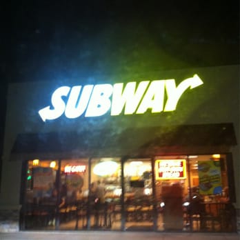 Subway - a subway restaurant lit up at night - Sandwiches Near Me - Brownsville, Texas Subway - a subway restaurant lit up at night - Sandwiches Near Me - Brownsville, Texas