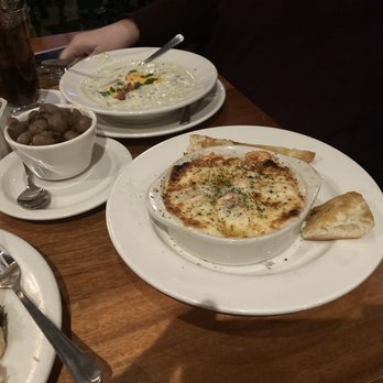 Charleston's - Baked potato soup, burgundy, mushrooms, and shrimp cargo - American Near Me - Carmel, Indiana Charleston's - Baked potato soup, burgundy, mushrooms, and shrimp cargo - American Near Me - Carmel, Indiana