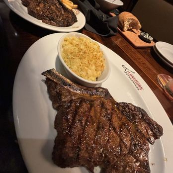 LongHorn Steakhouse - Longhorn steak with Mac & cheese - Steakhouses Near Me - Sunset Valley, Texas LongHorn Steakhouse - Longhorn steak with Mac & cheese - Steakhouses Near Me - Sunset Valley, Texas