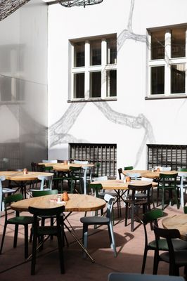 Restaurace Červený jelen by null