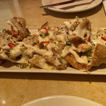 The Cheesecake Factory - Asian Chicken Nachos - Desserts Near Me - North York, Ontario
