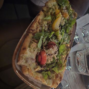 Flora Rooftop Bar - Chicken flat bread - Lounges Near Me - El Segundo, California Flora Rooftop Bar - Chicken flat bread - Lounges Near Me - El Segundo, California