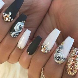 Nails 4U