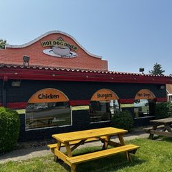 Hot Dog Diner & Burger - Hello, old school Taco Bell!