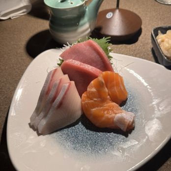 Ken Sushi Workshop - Sushi sampler - Japanese Near Me - San Diego, California Ken Sushi Workshop - Sushi sampler - Japanese Near Me - San Diego, California