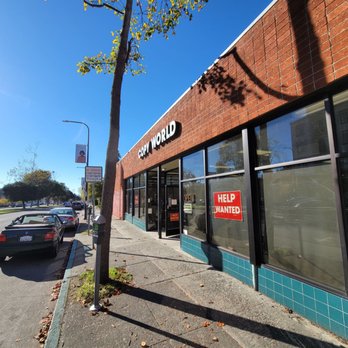 Copy World - Outside of Copy World on 10/28/21 - Printing Services Near Me - Berkeley, California
