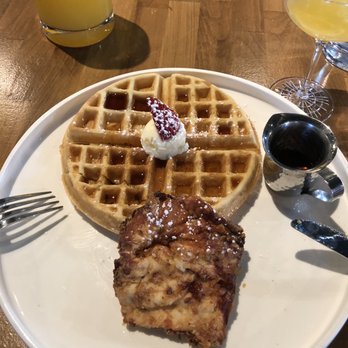 foothill - Fried chicken and waffle - New American Near Me - Pasadena, California foothill - Fried chicken and waffle - New American Near Me - Pasadena, California