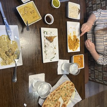 KABABS Pak Mediterranean Cuisine - Naan, 2 Fried Vegetable Samosas, Makhni Chicken Tikka, Paneer Tikka Masala - Indian Near Me - Lenexa, Kansas KABABS Pak Mediterranean Cuisine - Naan, 2 Fried Vegetable Samosas, Makhni Chicken Tikka, Paneer Tikka Masala - Indian Near Me - Lenexa, Kansas