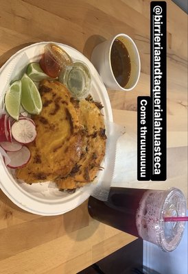 Birrieria & Taqueria La Huasteca by null