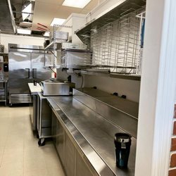 Roma's Pizzeria - Pizza Prep Station