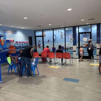 Water Wings Swim School - Inside view - Swimming Lessons/Schools Near Me - Encino, California