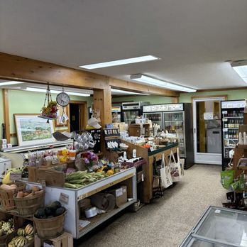 Tulmeadow Farm - Interior of Farm Store - Ice Cream & Frozen Yogurt Near Me - Simsbury, Connecticut Tulmeadow Farm - Interior of Farm Store - Ice Cream & Frozen Yogurt Near Me - Simsbury, Connecticut