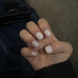 Dip Nail Manicure