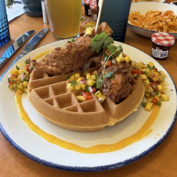 McArthur's - Chicken waffle - Breakfast & Brunch Near Me - Phoenix, Arizona McArthur's - Chicken waffle - Breakfast & Brunch Near Me - Phoenix, Arizona