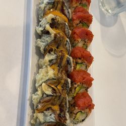 Xang Thai & Sushi - Thunderball roll and fire roll