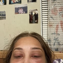 Amazing Lash Studio - A customer being ignored.